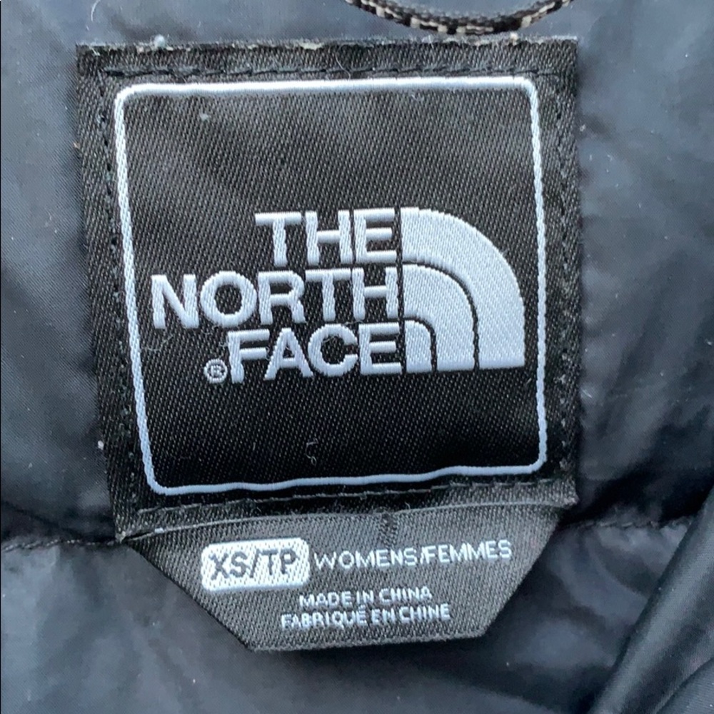 The North Face XS goose down filled hooded coat. - Picture 2 of 9